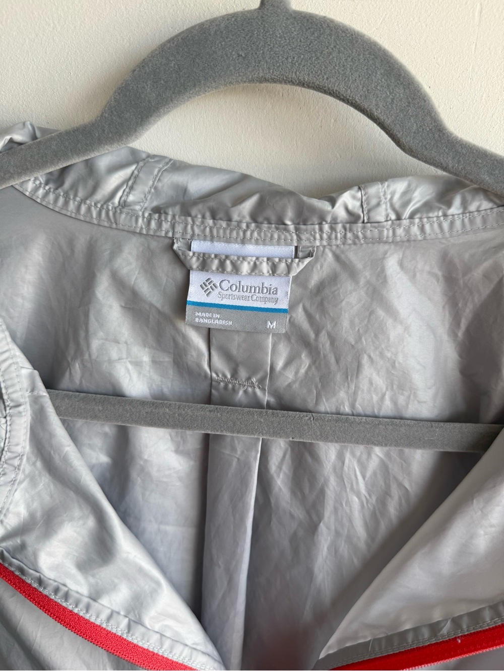 Columbia Women's Gray and Black Hooded Windbreaker with Red Trim - Picture 2 of 3